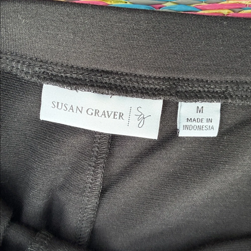Susan Graver pretty black midi skirt size medium